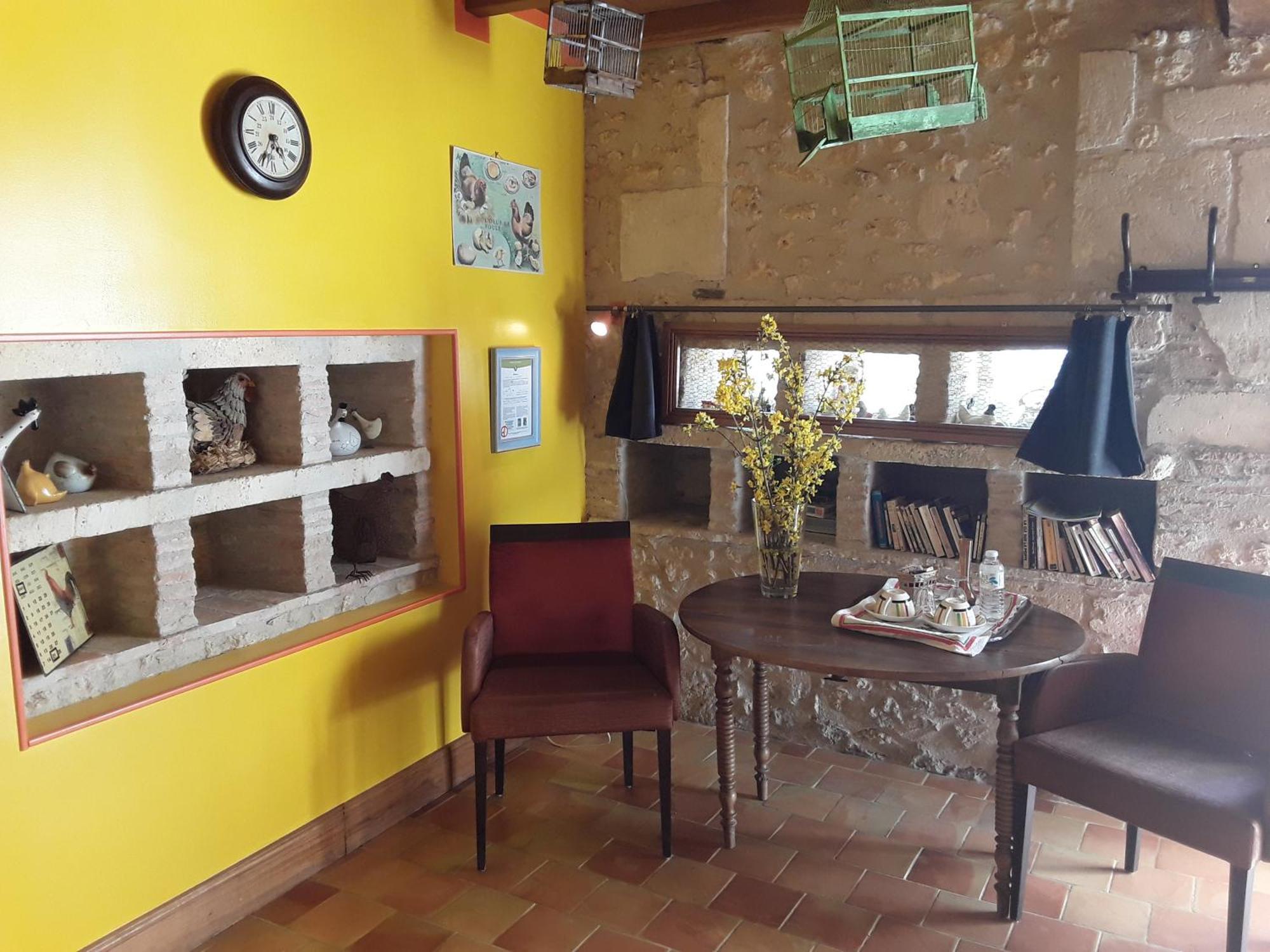 Bed and Breakfast Domaine Les Galards Le Garde Exterior foto
